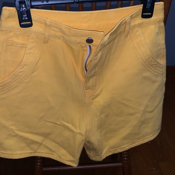 Women's High Waist Skinny Denim Shorts - Picture 1 of 2